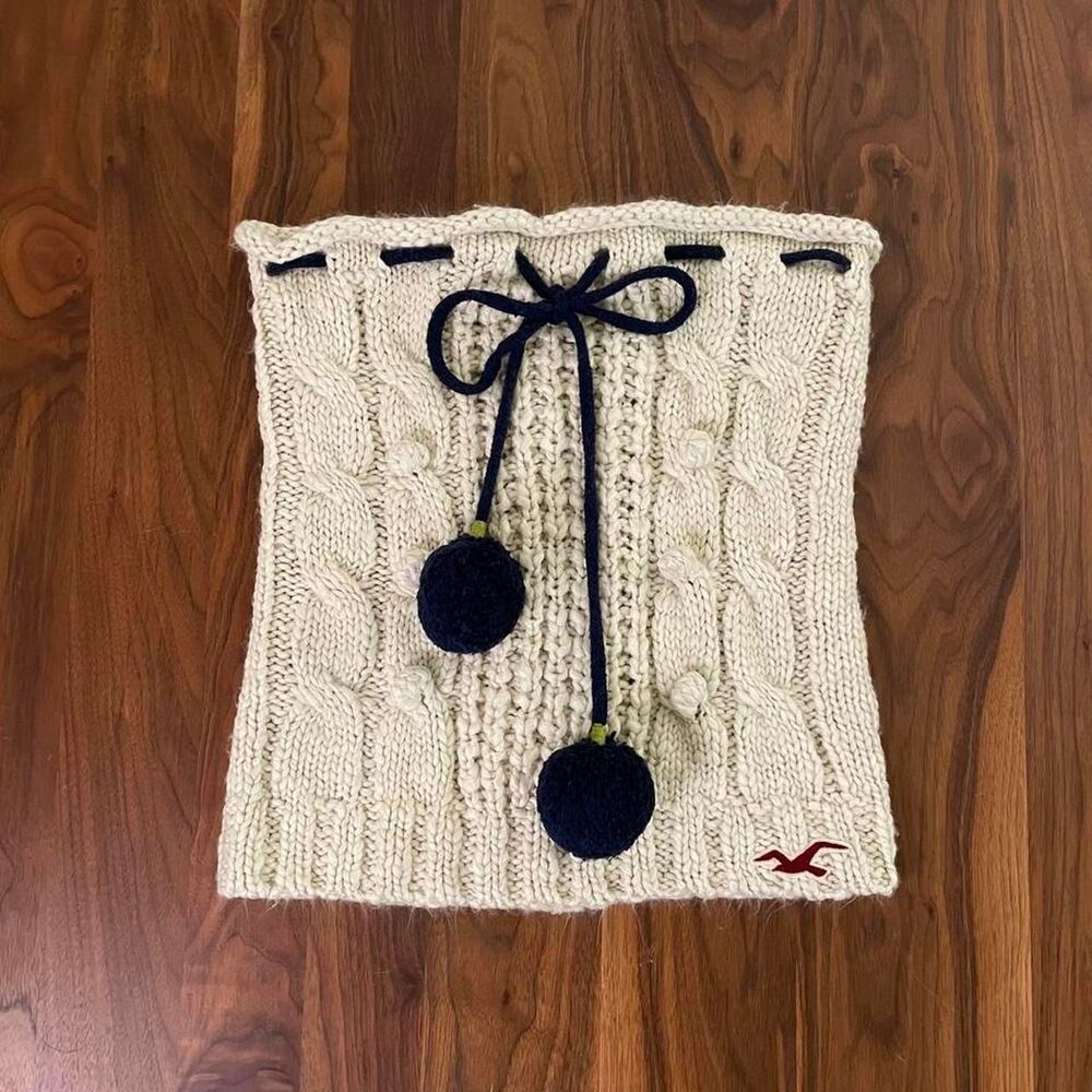 Hollister Y2K Knitted Crochet Cream Navy Blue Logo Wrap Scarf - Picture 1 of 4